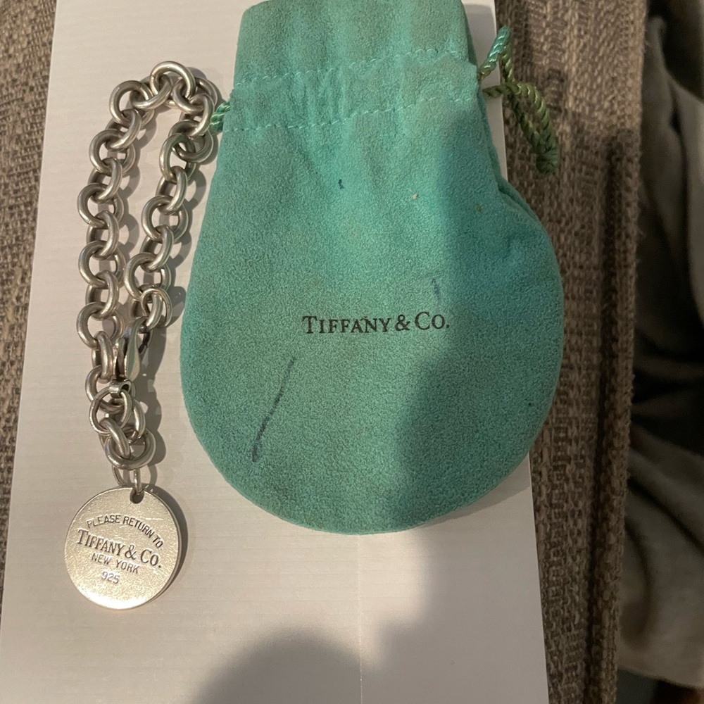 Tiffany & Co. Silver Chain Bracelet with Teal Pouch